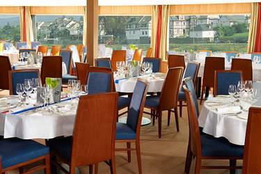 Viiking Prestige Resteraunt.jpg